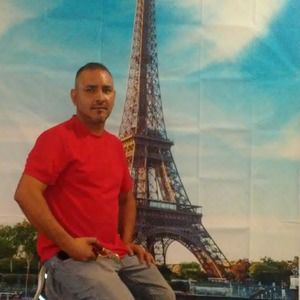 Meet your Posher, Efren